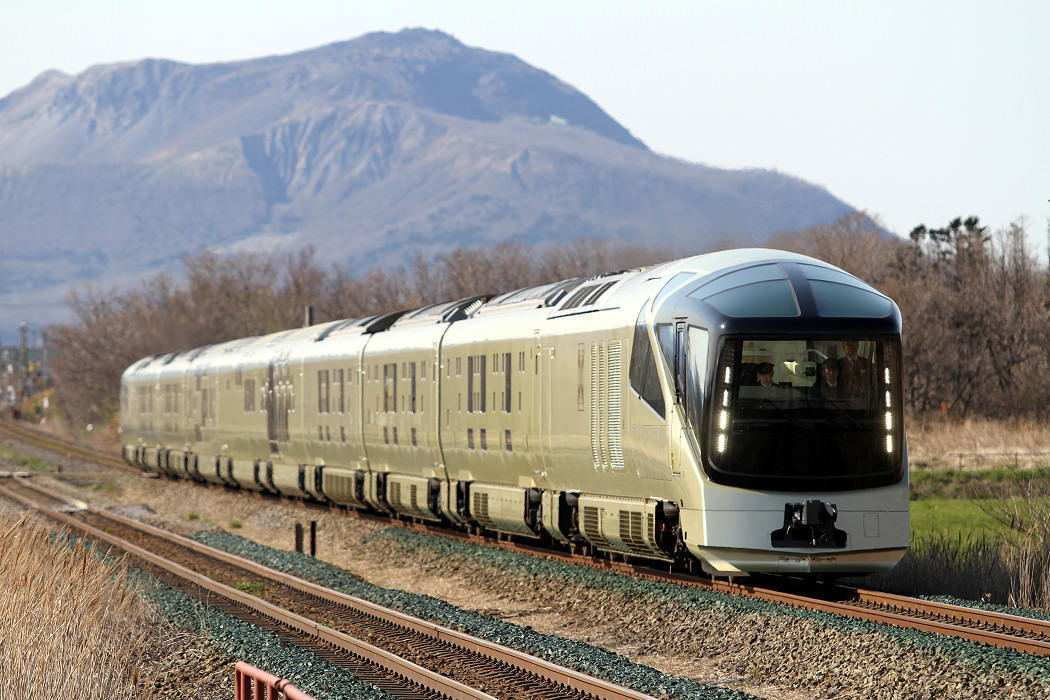 Train Suite 四季島」＠道内(GW4日目): Hinobashi's Weblog